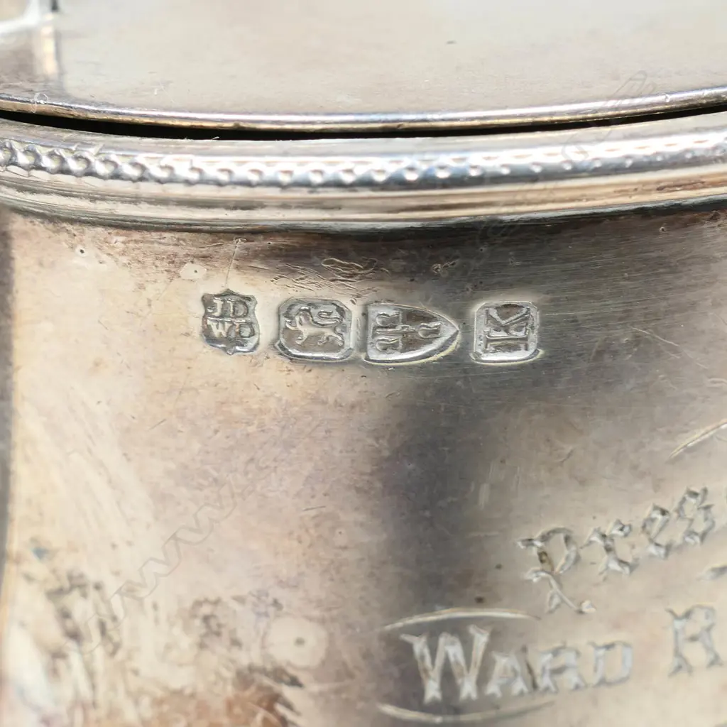 A Victorian silver mustard pot with Frank Grady made silver liner, Image 1++